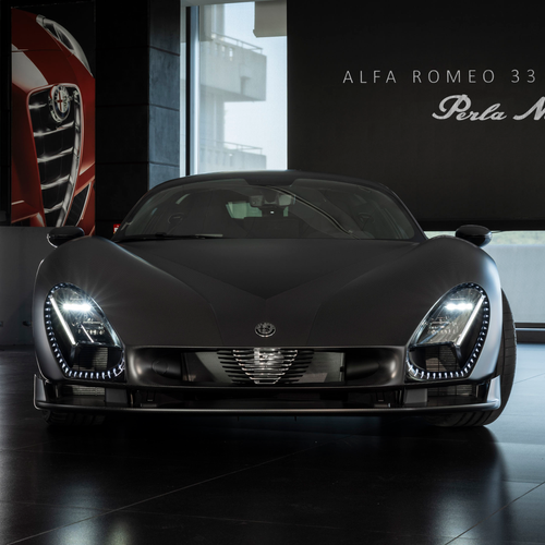 2026 Alfa Romeo 33 Stradale Perla Nera Front View